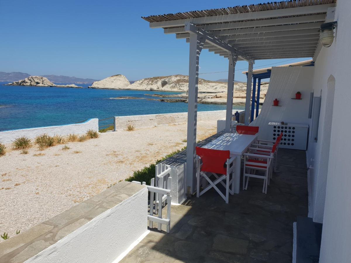 Traditional Waterfront House Mandrakia Esterno foto