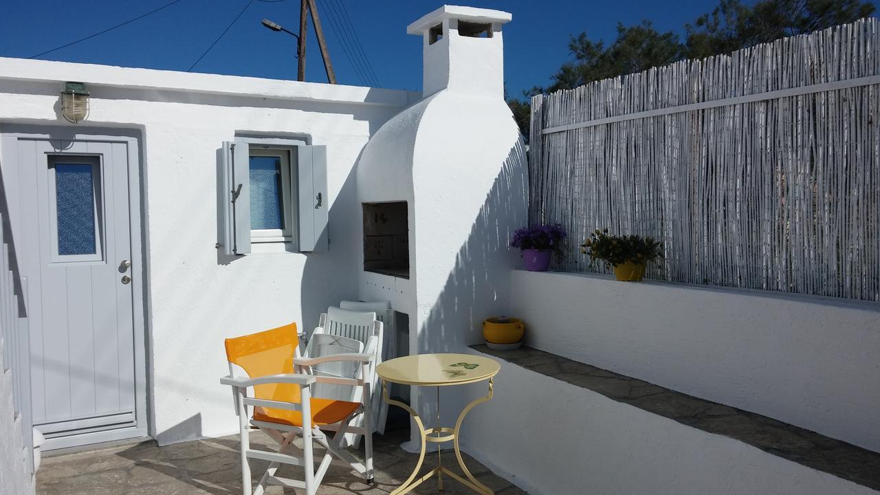 Traditional Waterfront House Mandrakia Esterno foto